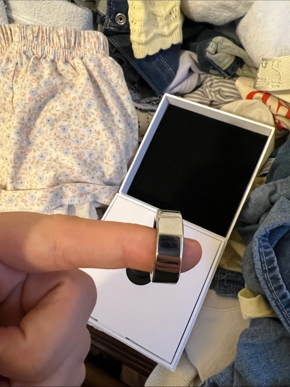 Oura Ring in Silver with Black Inner Face